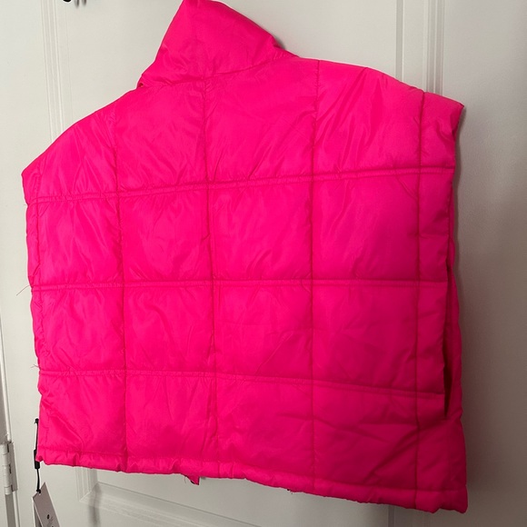 Calvin Klein Performance neon pink cropped puffer Medium NWT - Picture 4 of 9